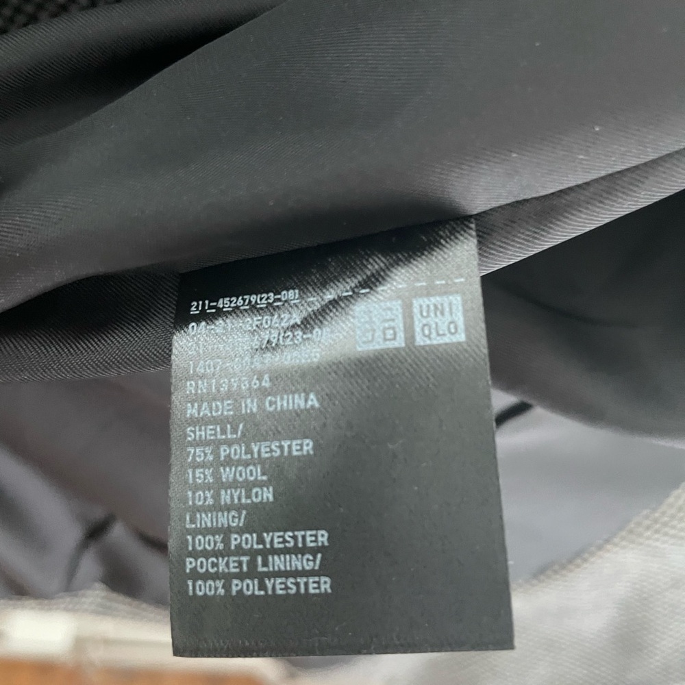 FLASH SALE! Uniqlo Black and White Houndstooth Oversized Blazer - Picture 3 of 3